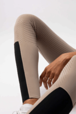 HORZE EVELYN Damskie bryczesy z pełnym lejem silikonowym i wysokim stanem - obrazek 6