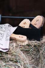 LULLALOVE SUPER SHINE Szczotka do kurzu i błota dla konia - obrazek 7