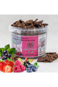 KOŃSKA CUKIERENKA Naturalne smakołyki dla koni, VERY BERRY 1 L