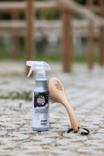 MAGIC BRUSH MANE CARE Spray do pielęgnacji sierści, grzywy i ogona COCO BELLO 500 ml - obrazek 2